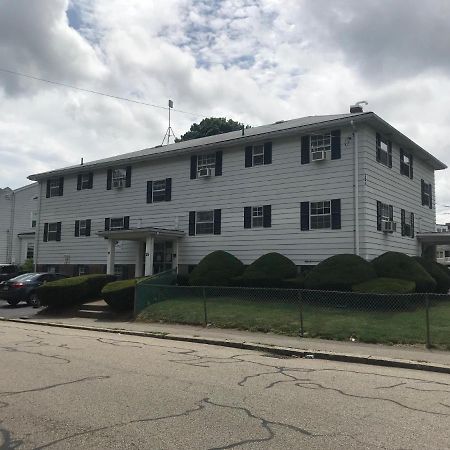Brookside House Hotel Quincy Esterno foto