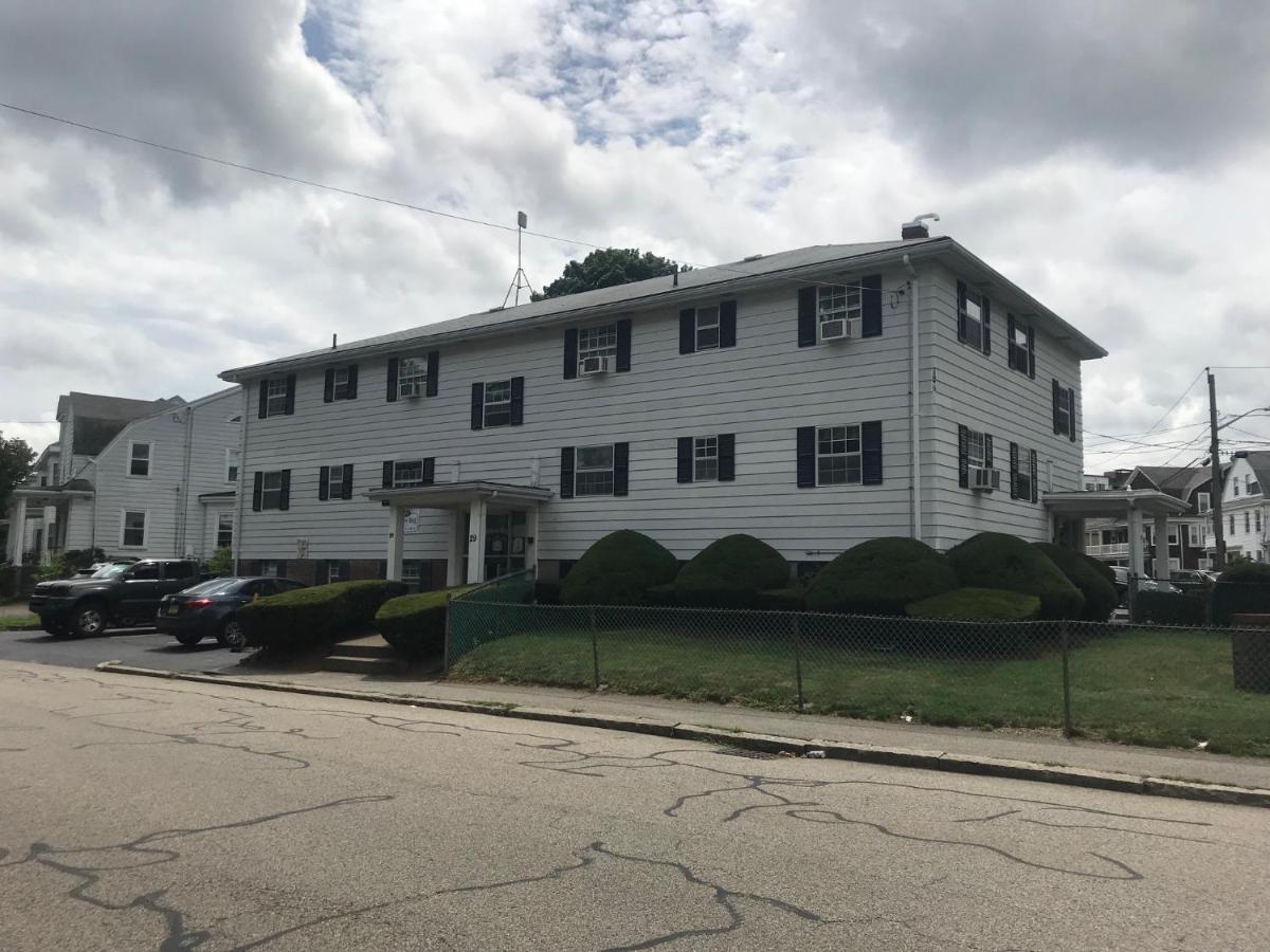 Brookside House Hotel Quincy Esterno foto