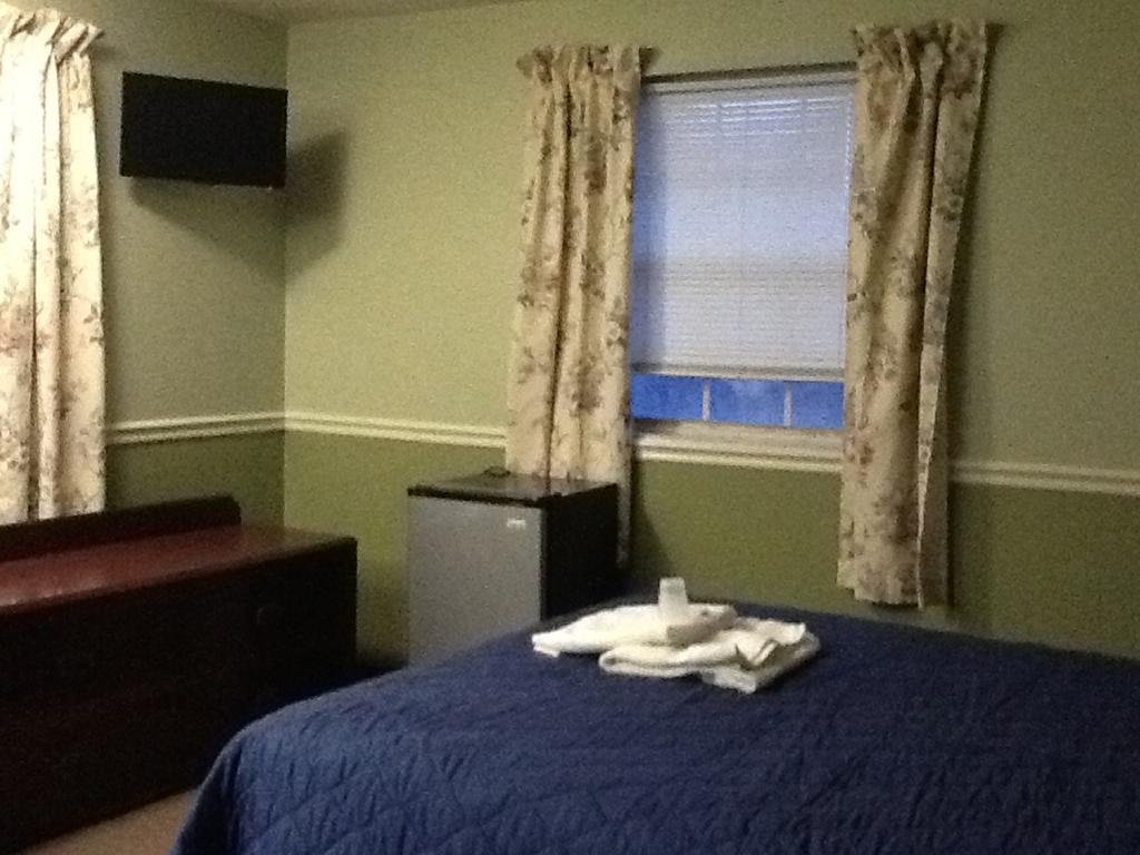 Brookside House Hotel Quincy Esterno foto