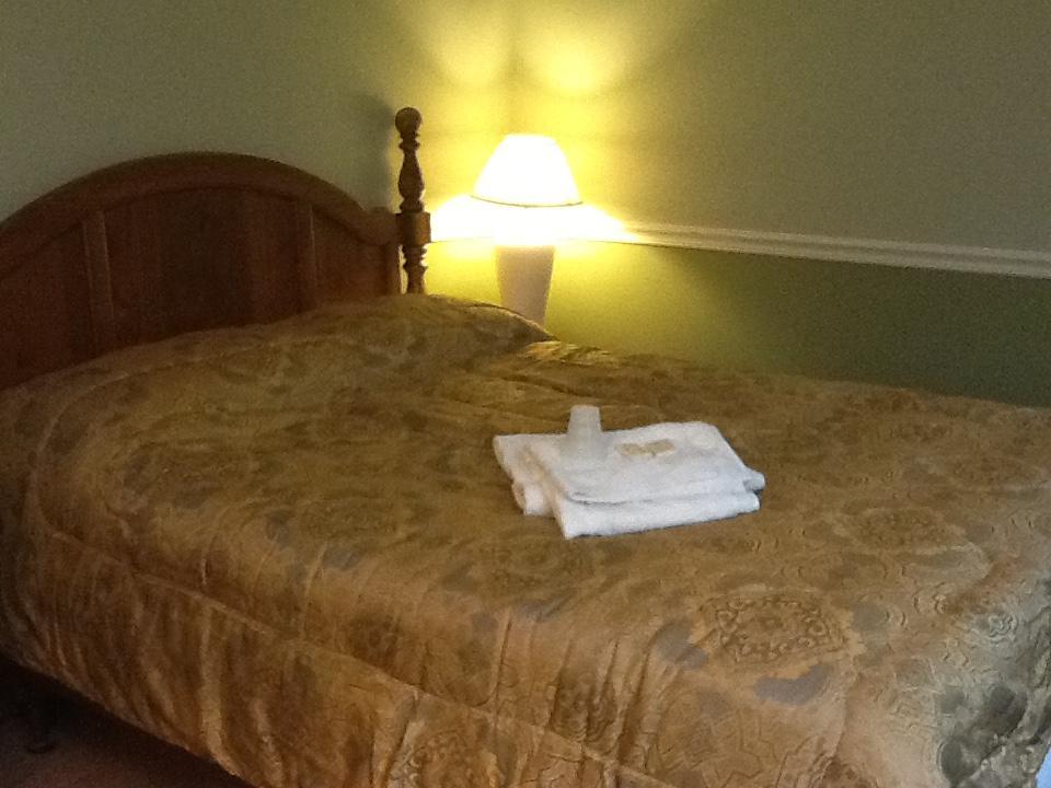 Brookside House Hotel Quincy Esterno foto
